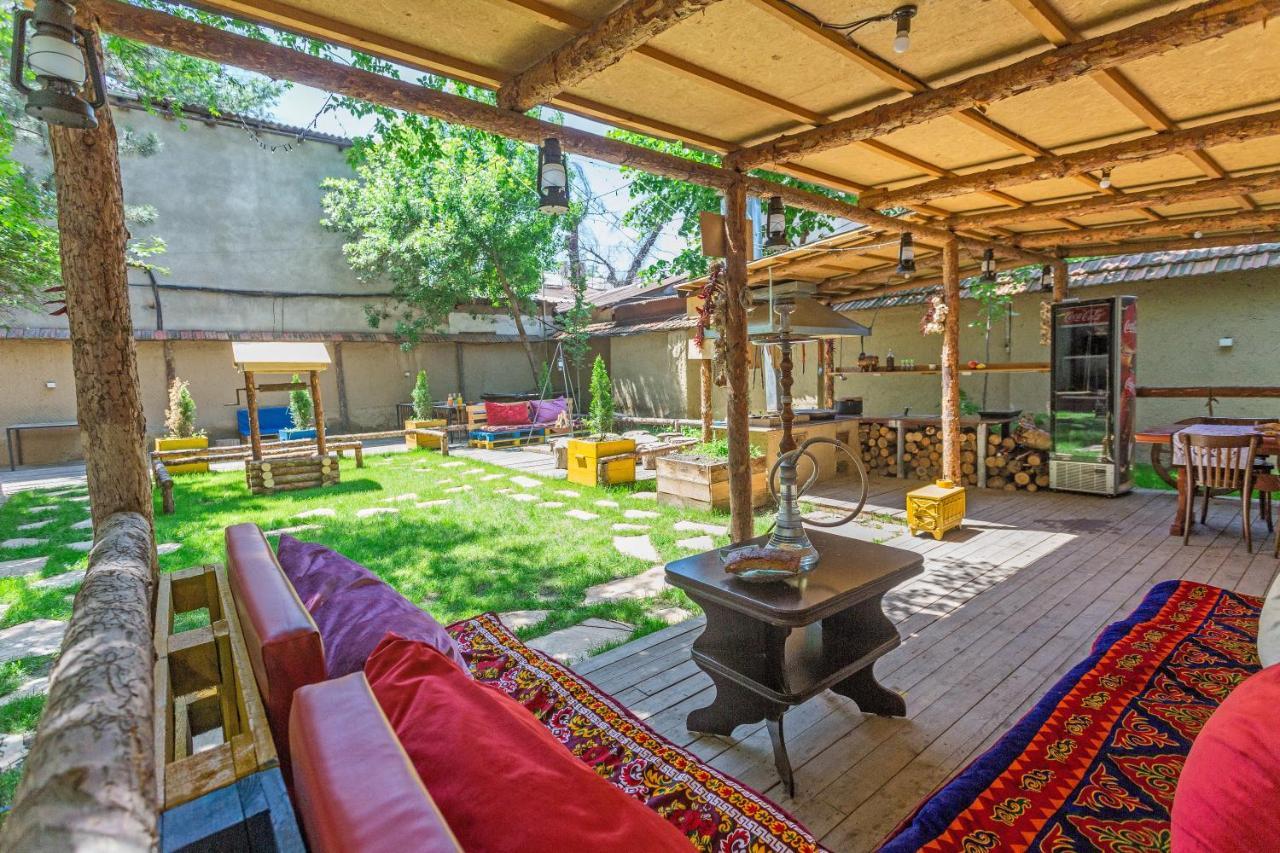 Koisha Hostel Бишкек Екстериор снимка