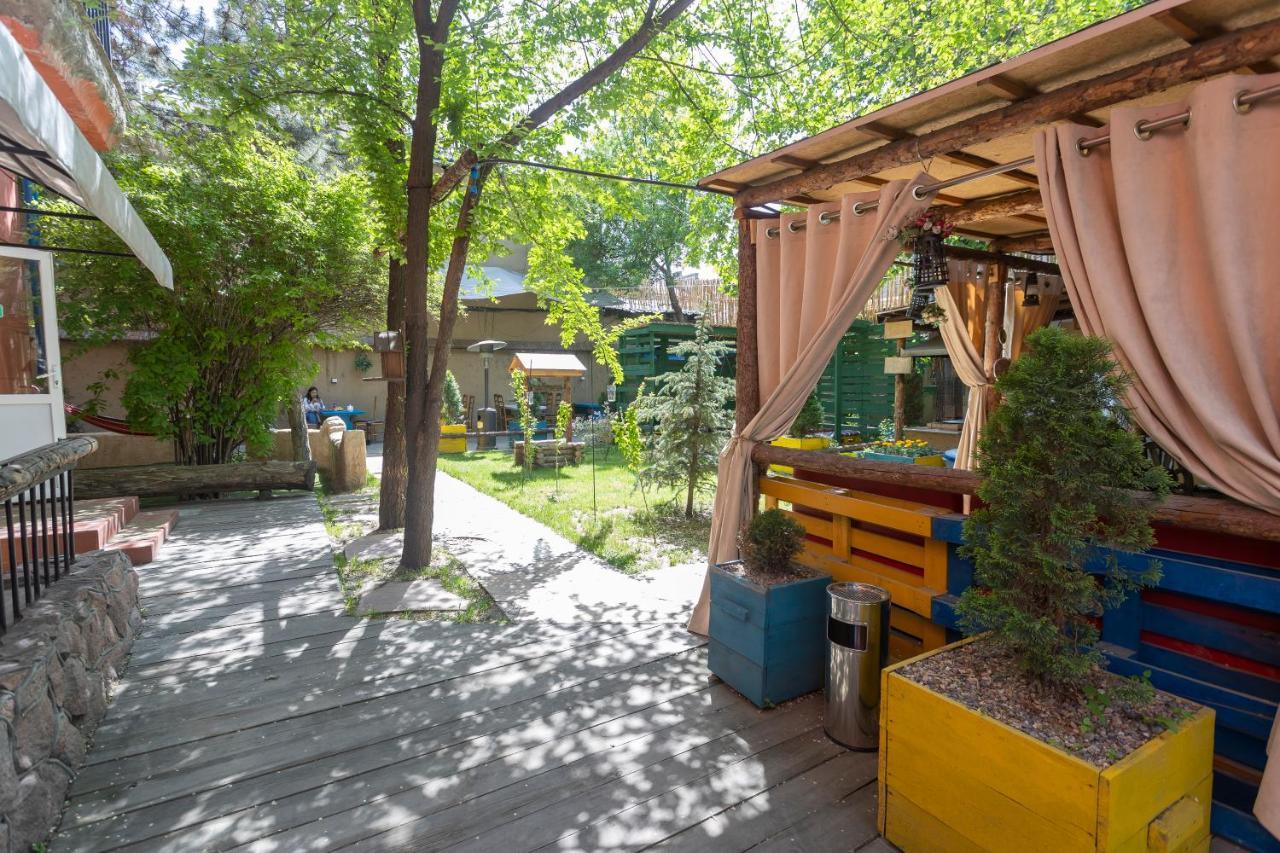 Koisha Hostel Бишкек Екстериор снимка