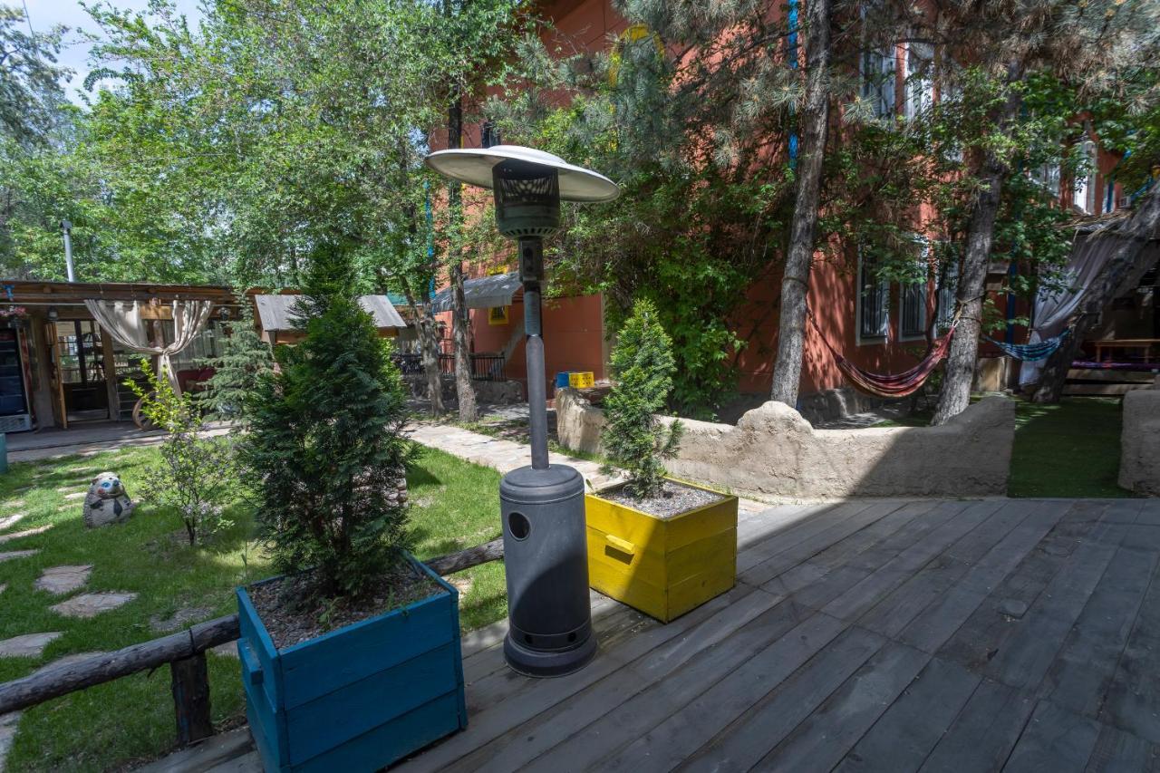 Koisha Hostel Бишкек Екстериор снимка