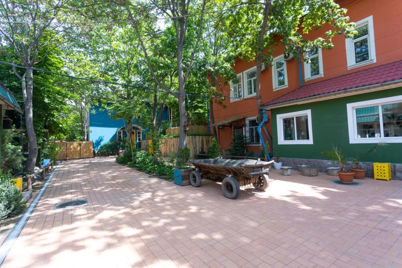 Koisha Hostel Бишкек Екстериор снимка