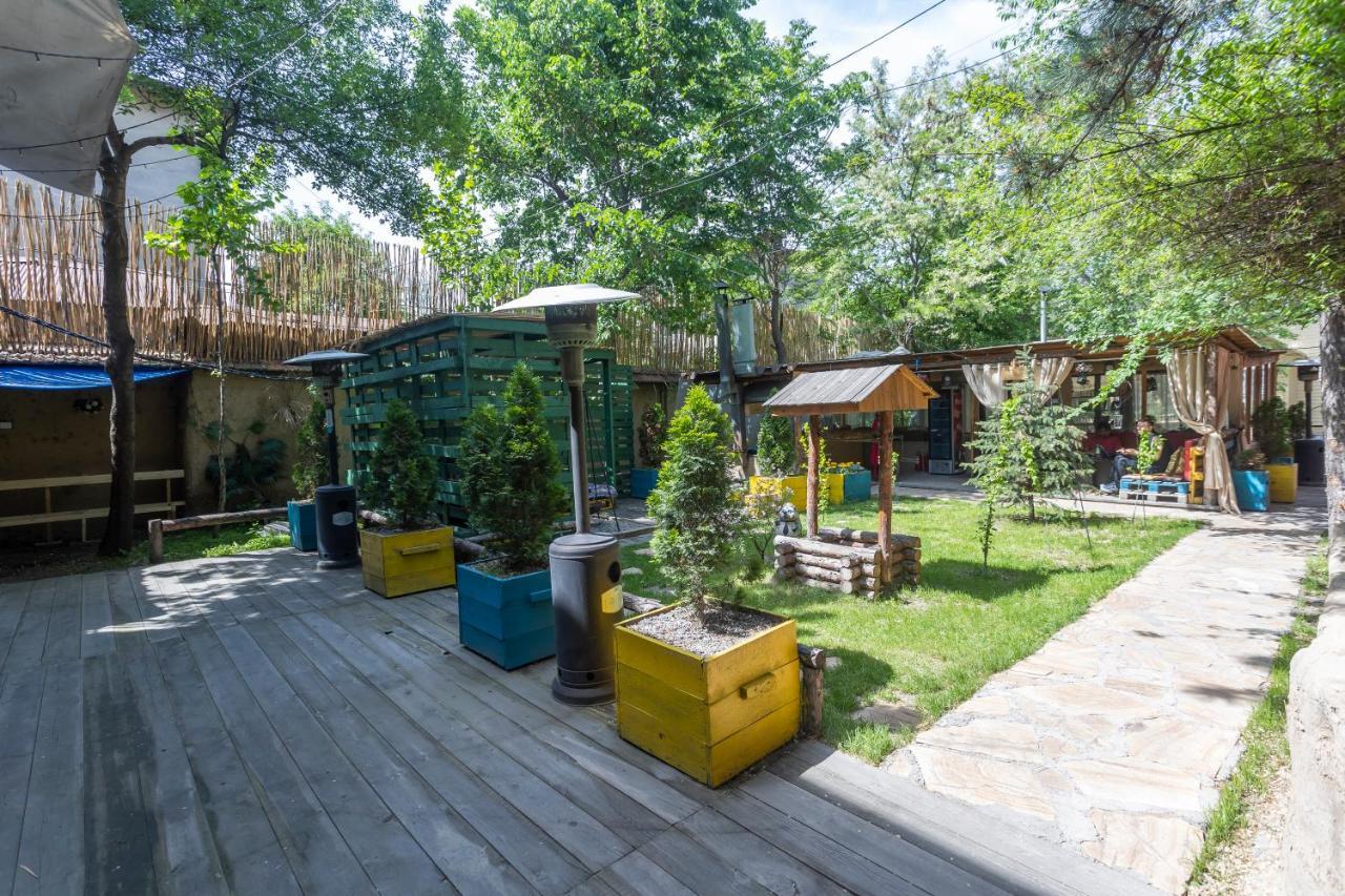 Koisha Hostel Бишкек Екстериор снимка