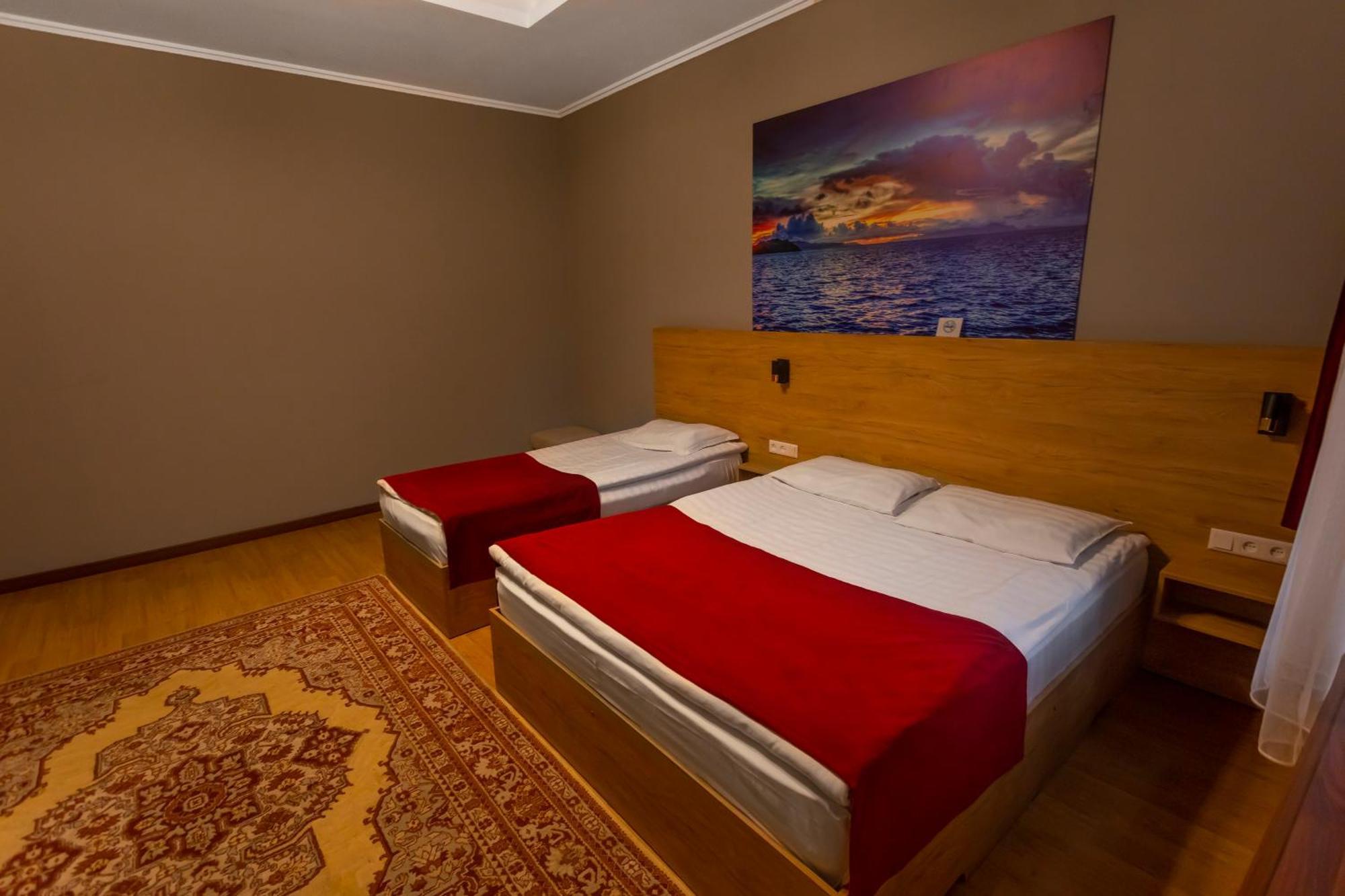 Koisha Hostel Бишкек Екстериор снимка