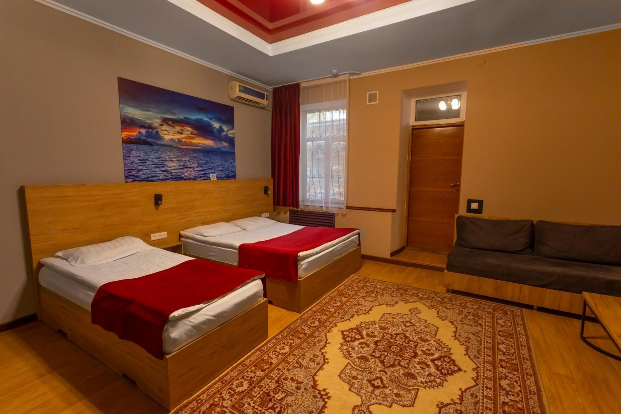 Koisha Hostel Бишкек Екстериор снимка