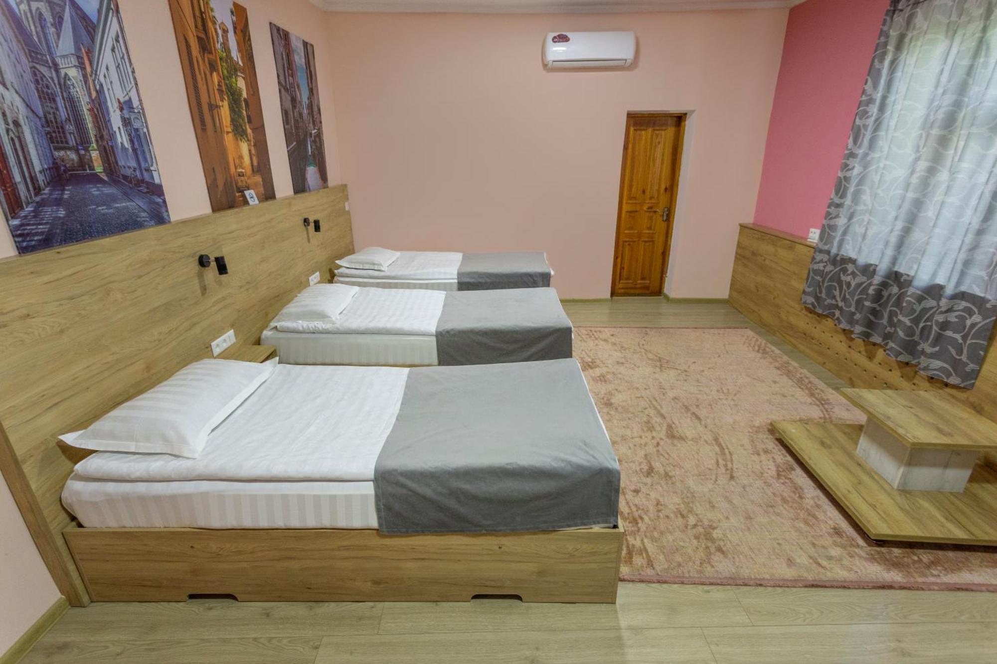 Koisha Hostel Бишкек Екстериор снимка